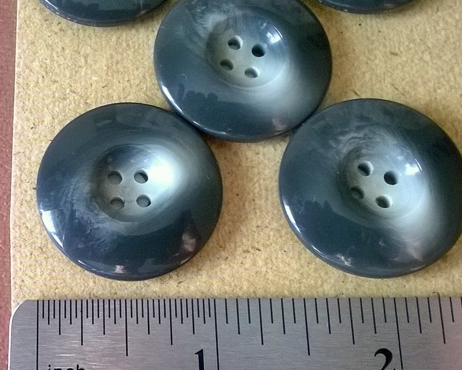 Set of five blue vintage buttons 