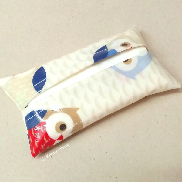 Tissue holder with owls pattern, tissues included, 