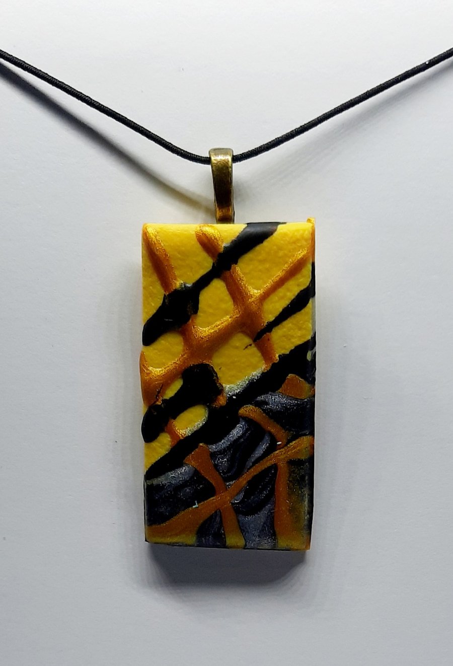 Abstract pendant necklace 