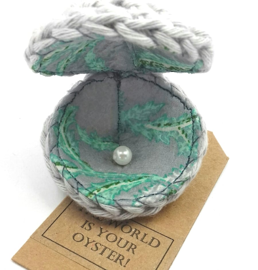 Crochet Oyster Shell with 'Pearl'