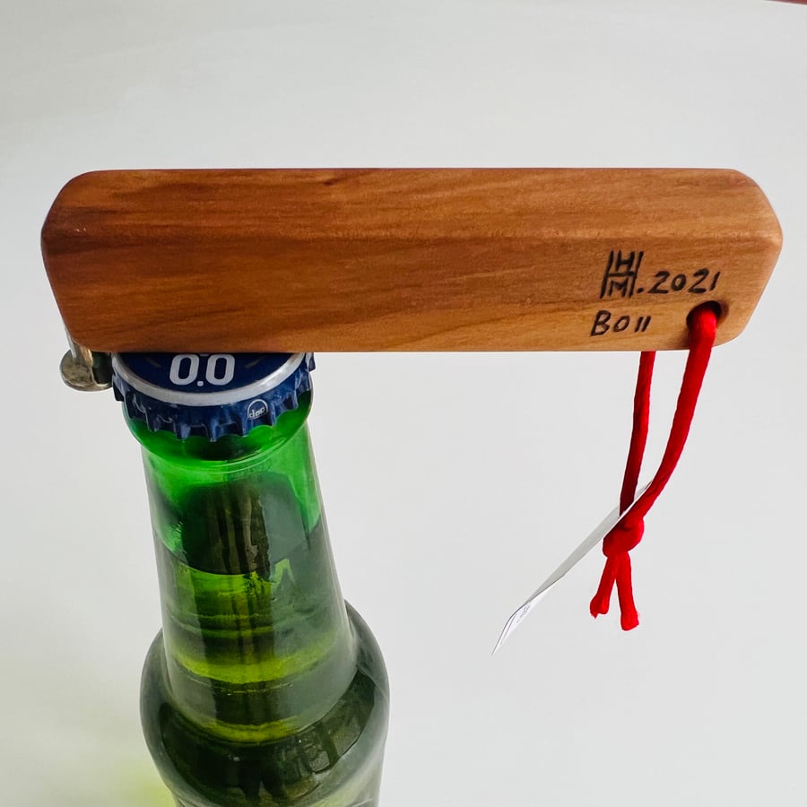 Wooden builder's bottle opener, HMH 2021, BOII (2), 9cm