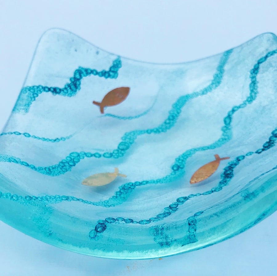 Fused glass fish and bubbles trinket dish 