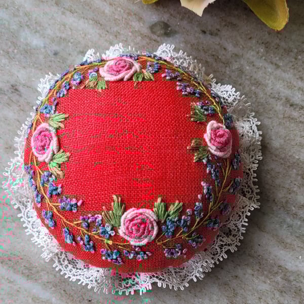red roses pin cushion, pink hand embroidered,  vintage style,  seamstress gift