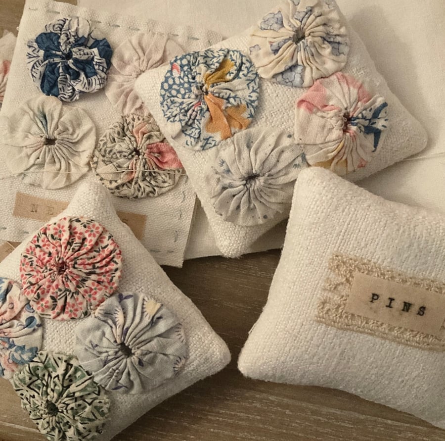 Vintage Suffolk Puff Pin Cushion