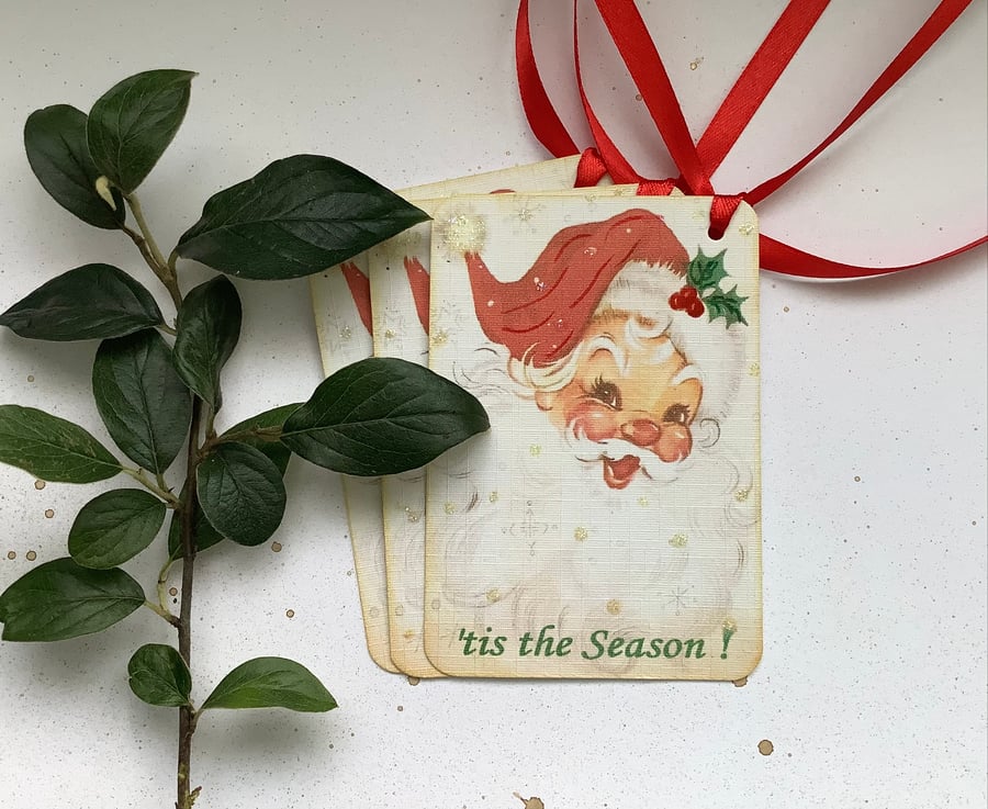 CHRISTMAS GIFT TAGS ( pack of 3 ) Santa , St Nick. Retro. Vintage -style . 