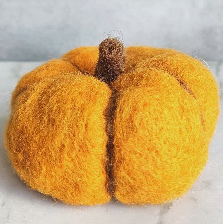 Pumpkin - Needle felted, Large Halloween Décor, Autumn Colours, Handmade