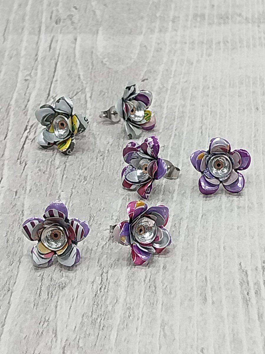 Recycled Flower Stud Earrings –Drink Can Aluminium – Pink and Purple Tones