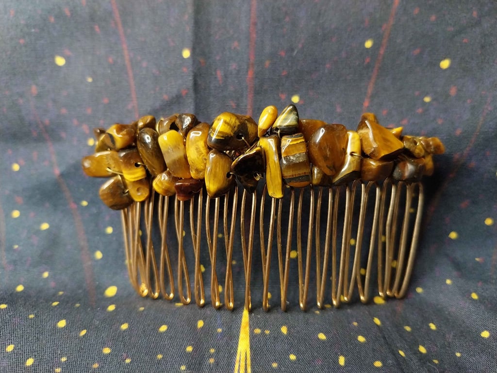 Tiger eye hair comb