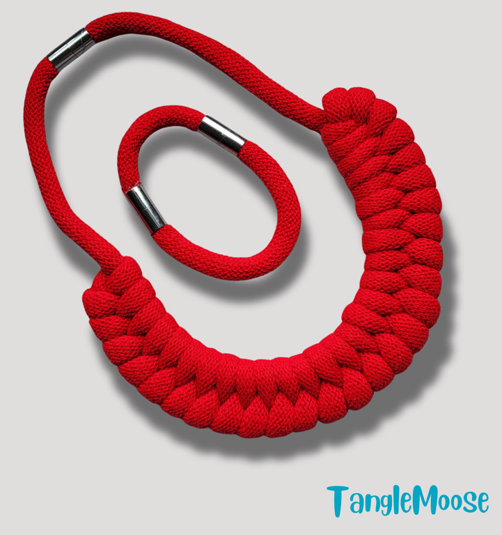 Red Recycled Cotton Necklace & Bracelet Set – Handmade Eco-Friendly