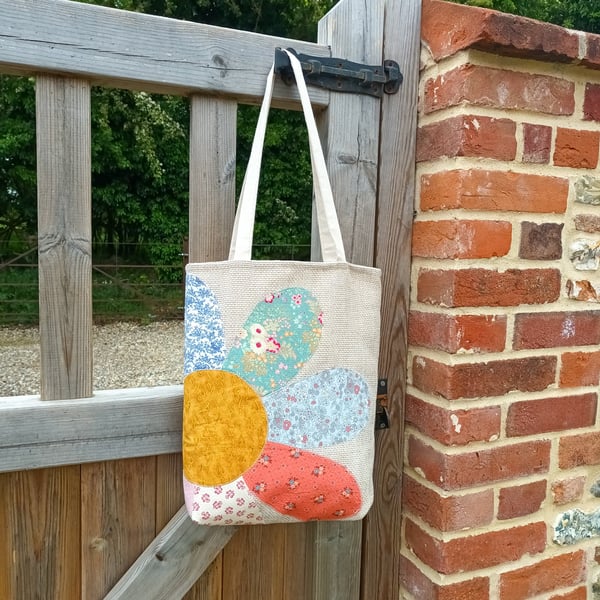 Daisy Appliqué Lined Tote Bag, Handmade One of a Kind Shoulder Bag with pocket