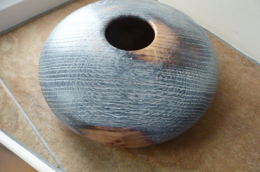 OAK HOLLOW FORM