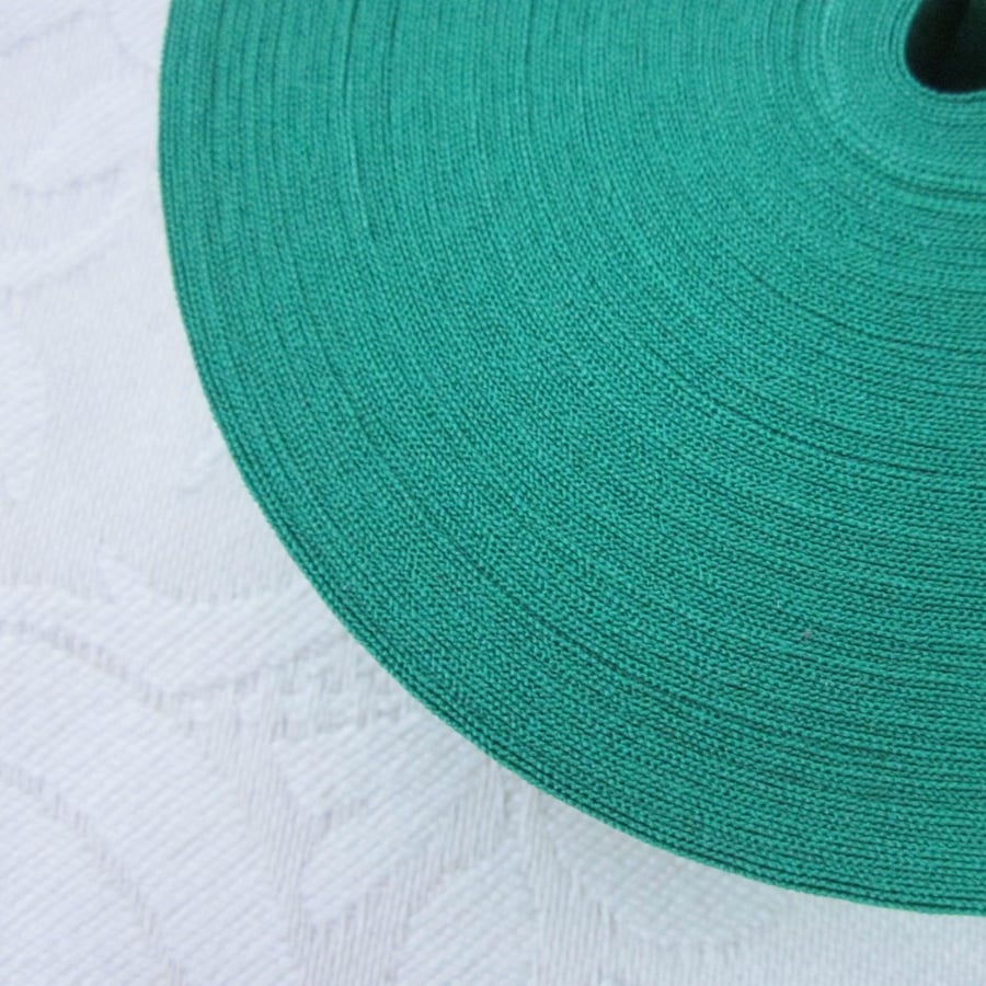 25m Roll Bright Green Cotton Bias Binding