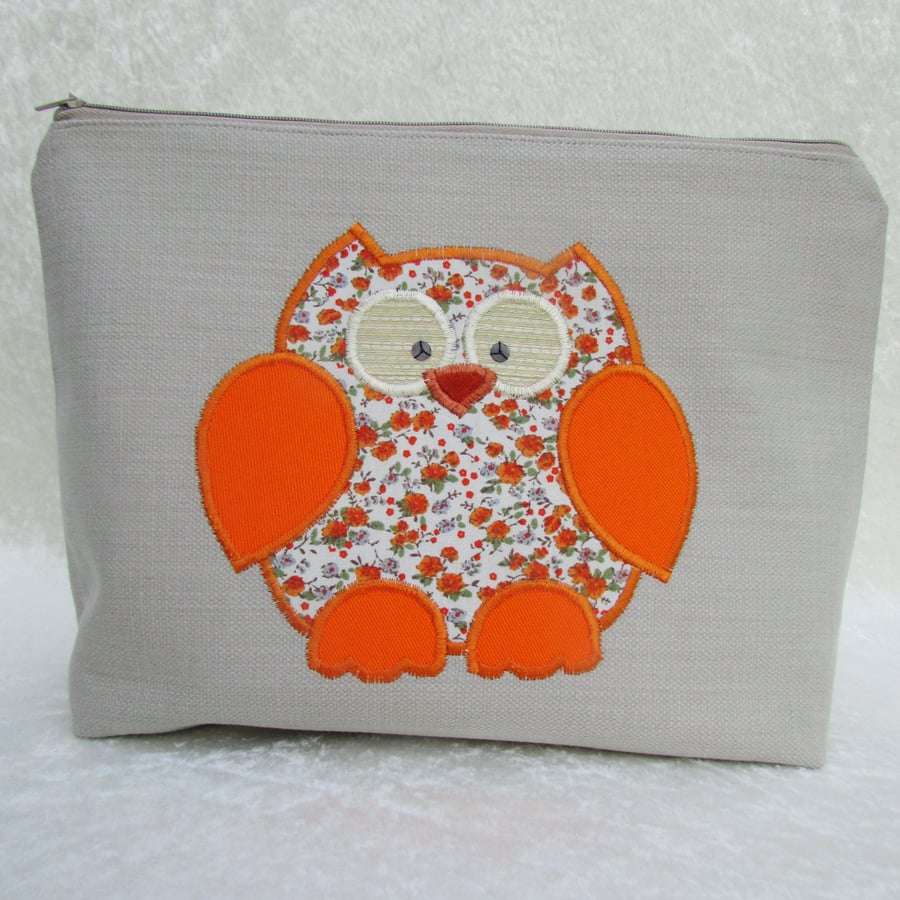 Owl toiletry bag - Cream with orange floral appliqued owl