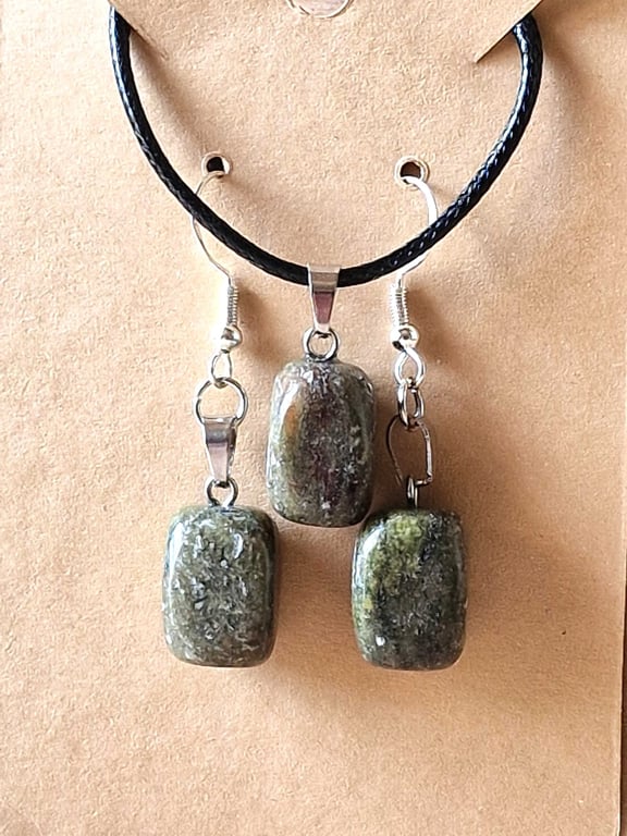 Epidote Inspired Jewellery Set, Natural Stone Earrings & Pendant, Handmade Boho 