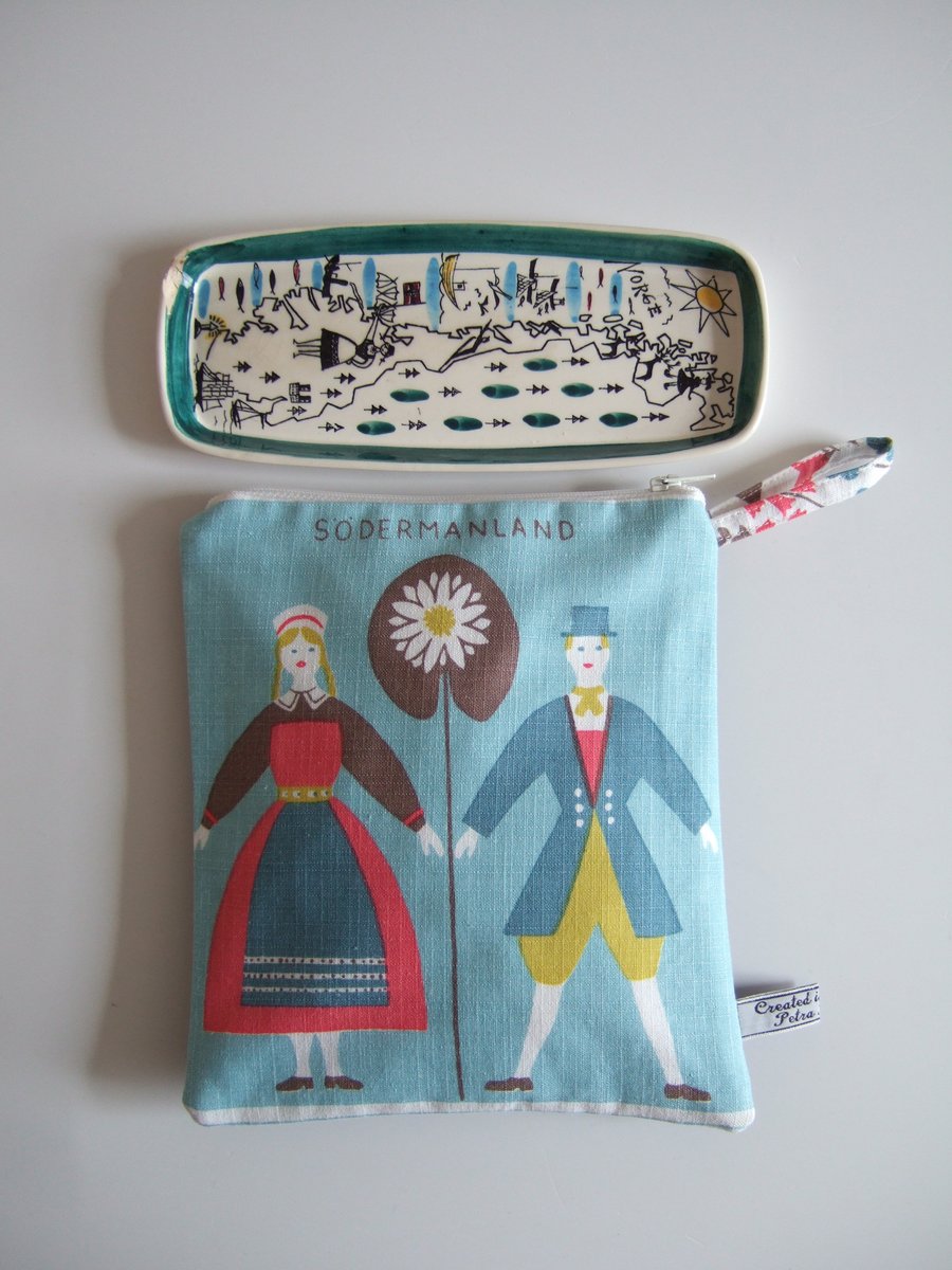 Swedish folk art vintage tablecloth make up or cosmetics bag from Sodermanland