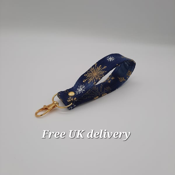 Bag charm wristlet  - keyfob, navy blue and gold snowflake keyring. Sale.   