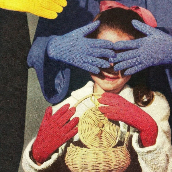 VINTAGE KNITTING PATTERN Family Set of Gloves