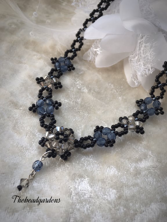 Little flower necklace 