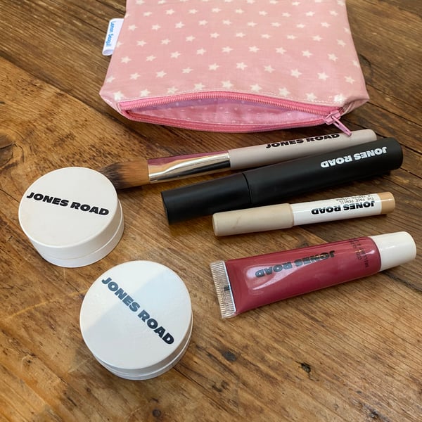 Oil Cloth Make Up Bag (781)