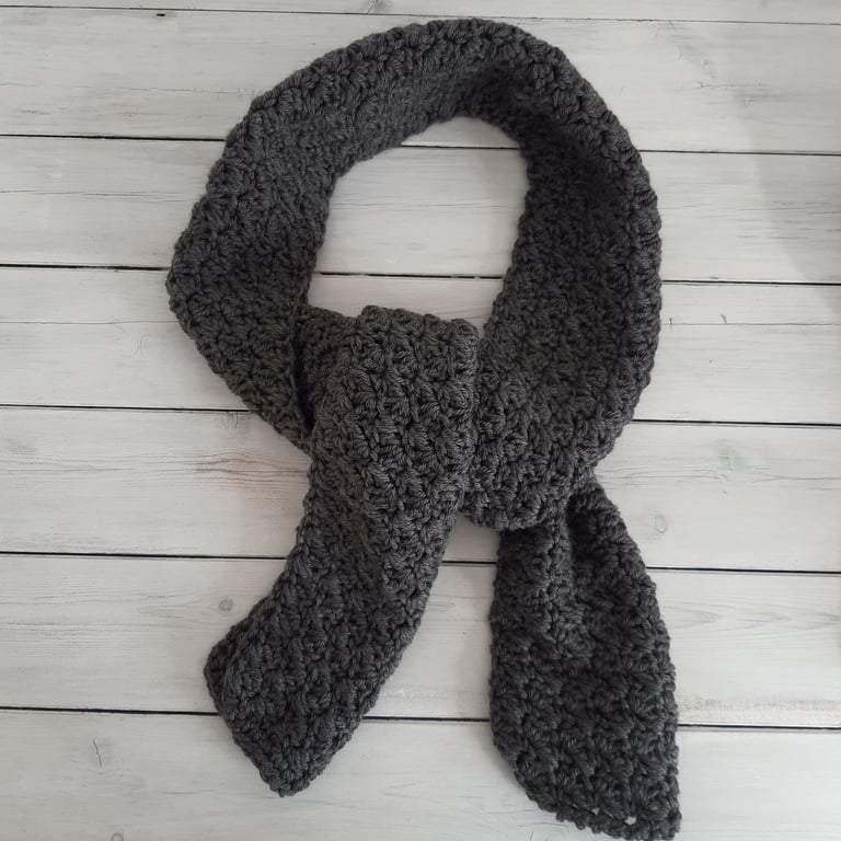 Chunky, grey, textured scarf