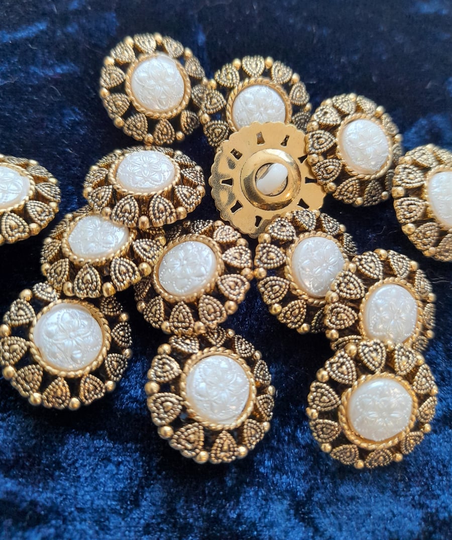 18mm gold and pearly white ornately detailed shank buttons
