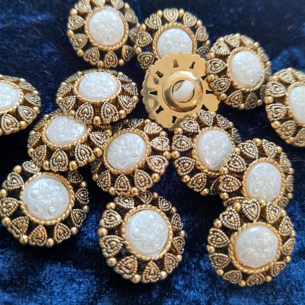 18mm gold and pearly white ornately detailed shank buttons