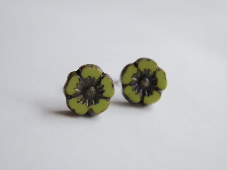 Chartreuse Flower Earrings