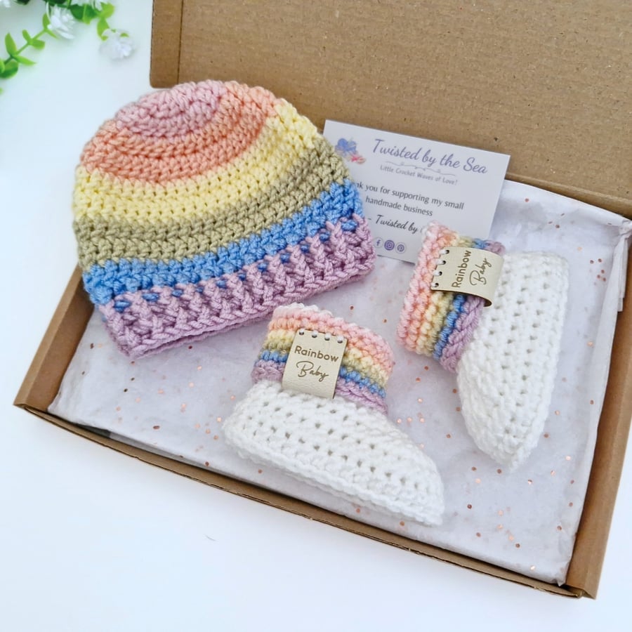 Rainbow Baby Hat and Booties Gift Set - Newborn - 6 Months