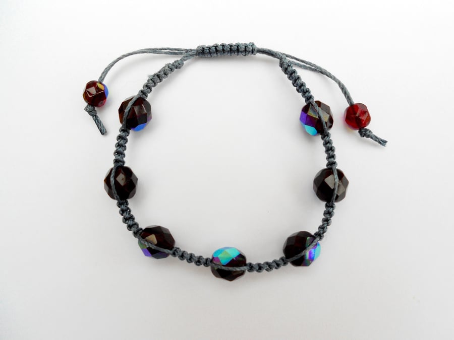 For January Birthday Macramé Garnet Bracelet 