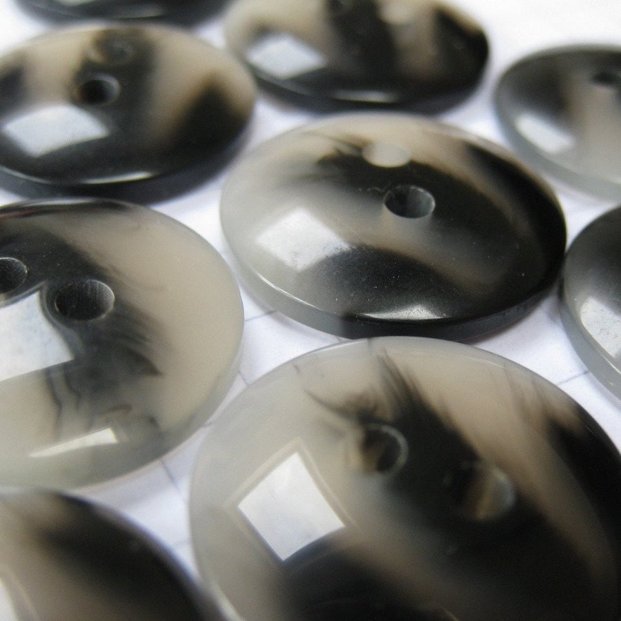 10 Black and White Marbled Buttons