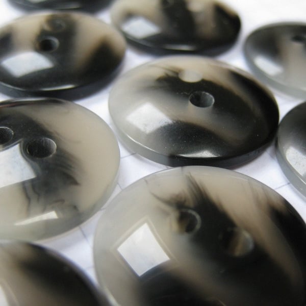 10 Black and White Marbled Buttons
