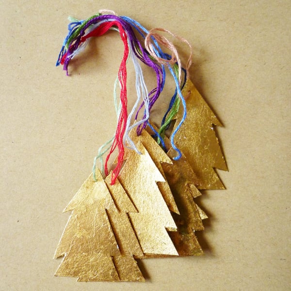 Free Postage  - Tiny Gold Leaf Tree Christmas Decoration 