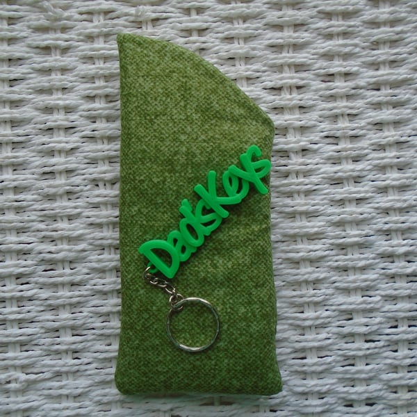 Green Glasses Case & Dads Keys Keyring Gift Set 