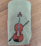 Tissue Holder green with embroidered Violin