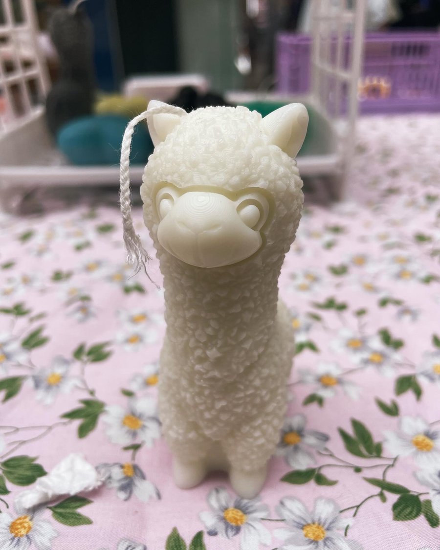 Figure candles 