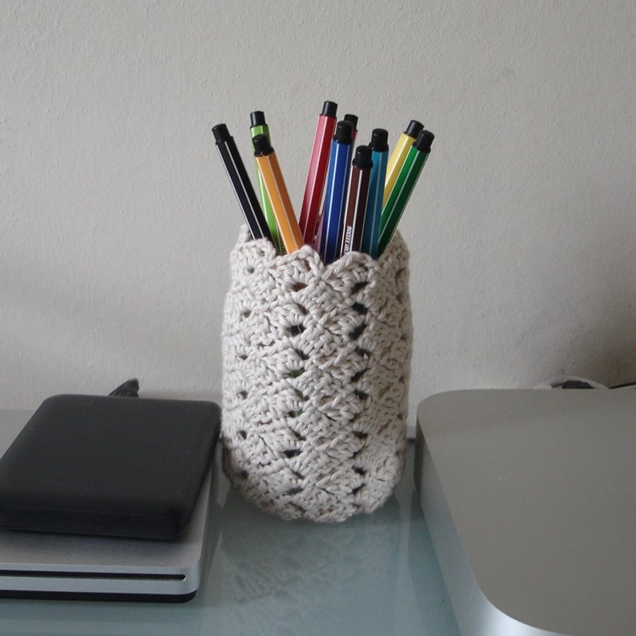 Pen Holder for Desk in Cream - Pencil Jar, Tidy, Pot - Yarn - Crochet Vase