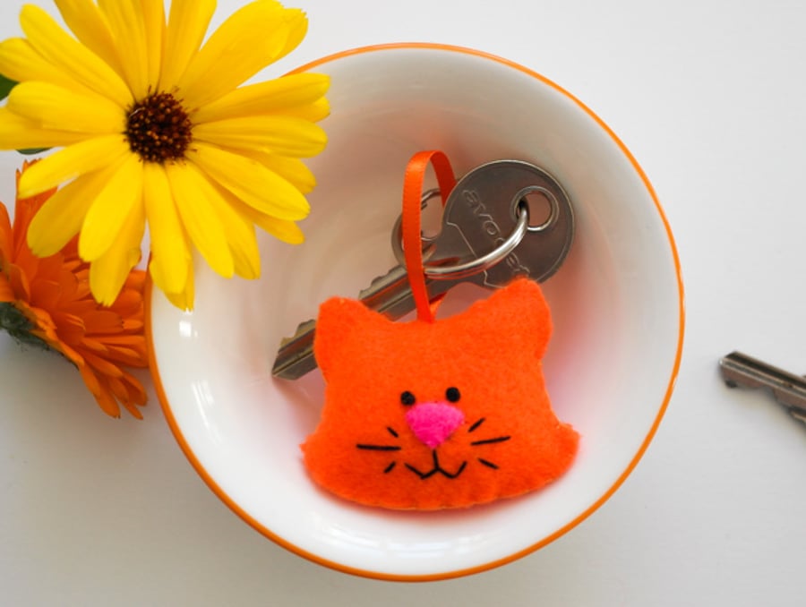 Perfectly Imperfect Cat Keyring, Kawaii Felt Ginger Cat Gift, Gift For Cat Lover
