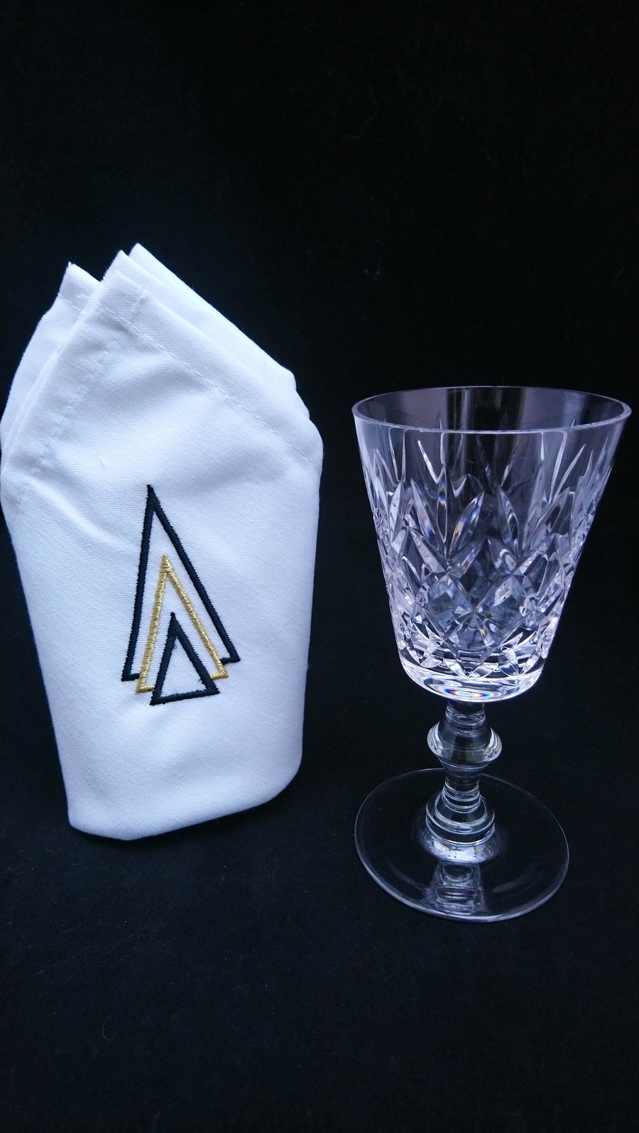  Napkins Art Deco Embroidered Design