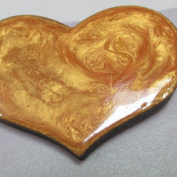 Handmade wooden heart brooch with enamel golden apricot swirled heart 