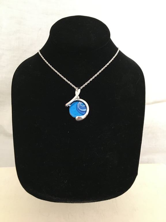 Vivid Blue Pendant with a Twist