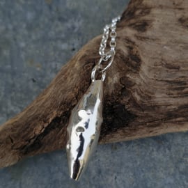 Silver 'pod' necklace 