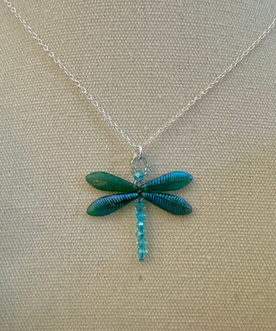 Dragonfly Necklace - Matt Emerald Sapphire
