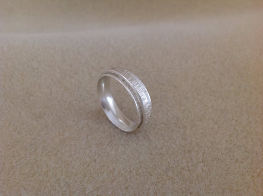 Sterling silver vertical cut slim unisex spinner worry fidget ring