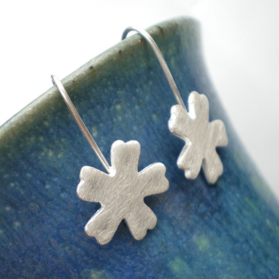 Sweet Primrose Silver Dangle Earrings