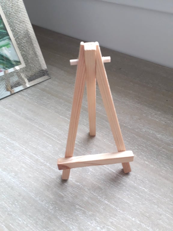 Mini wooden Eisel for displaying coasters or shell art.  