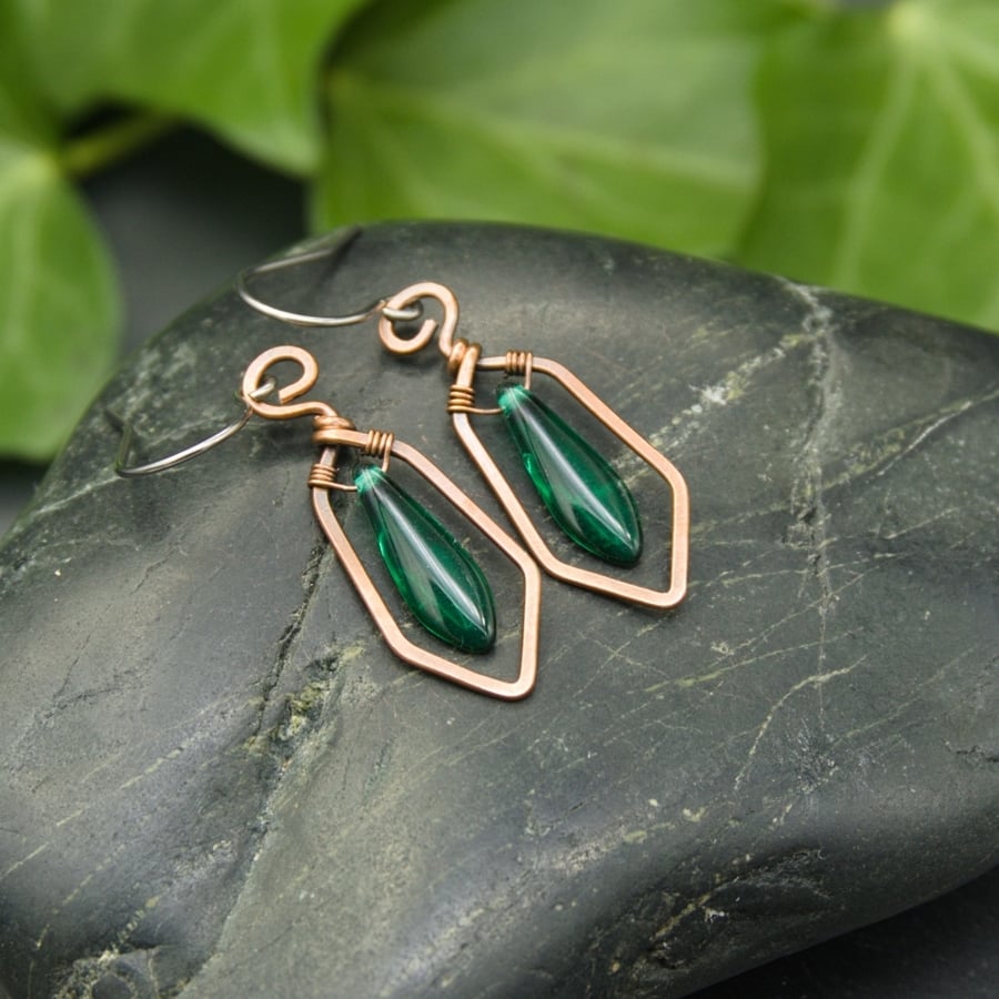 Hammered Copper Wire Earrings with Green Dagger Beads