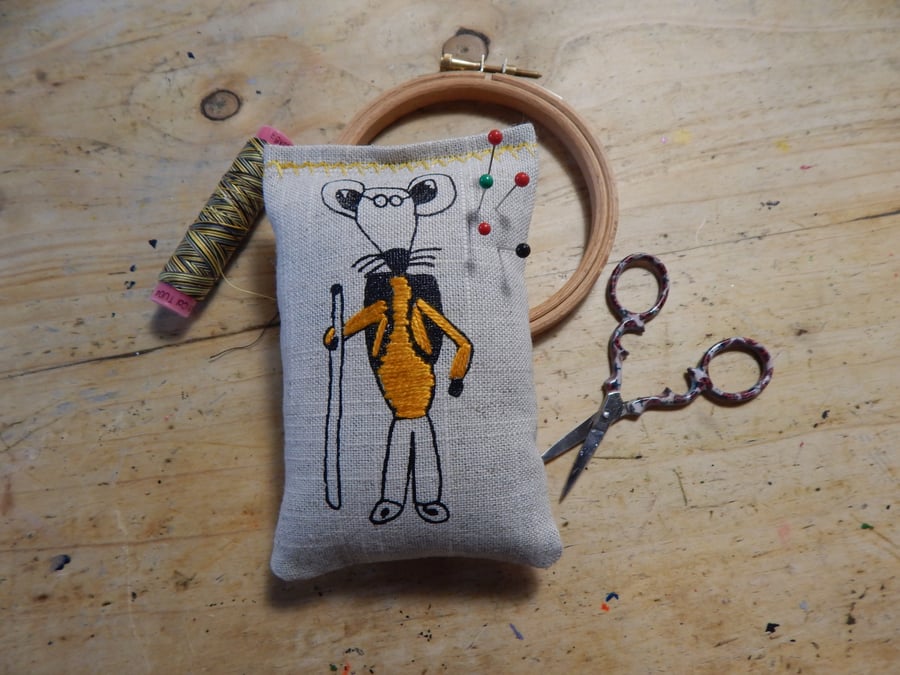 Marvin Walking Mouse - Yellow Jumper - Pin Cushion 