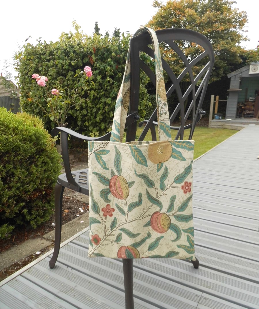 Tote bag long handles cream fruit and leaves print