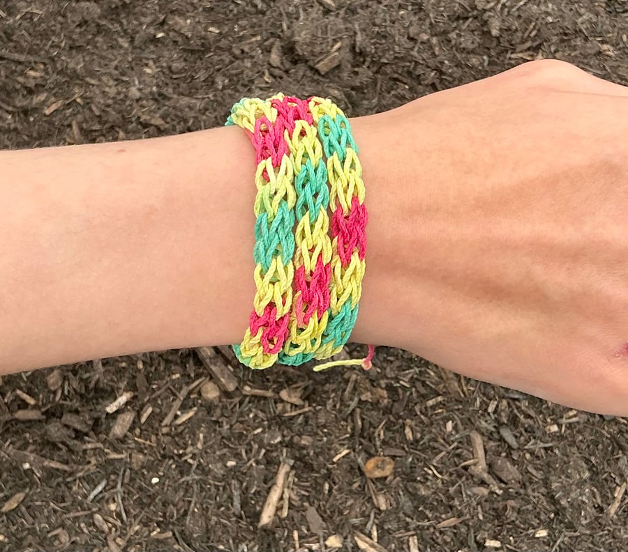 Hemp Bracelet. Beach Jewellery. Wrap Bracelet. Natural Hemp Jewellery. 