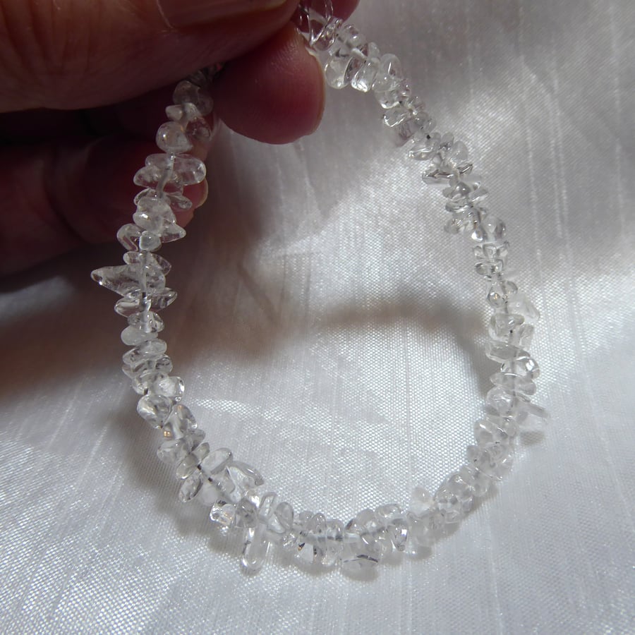 Add some sparkle with this beautiful handmade Gemstone Frost Bracelet